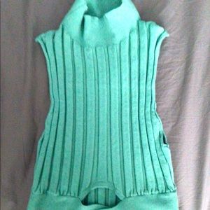Sleeveless top